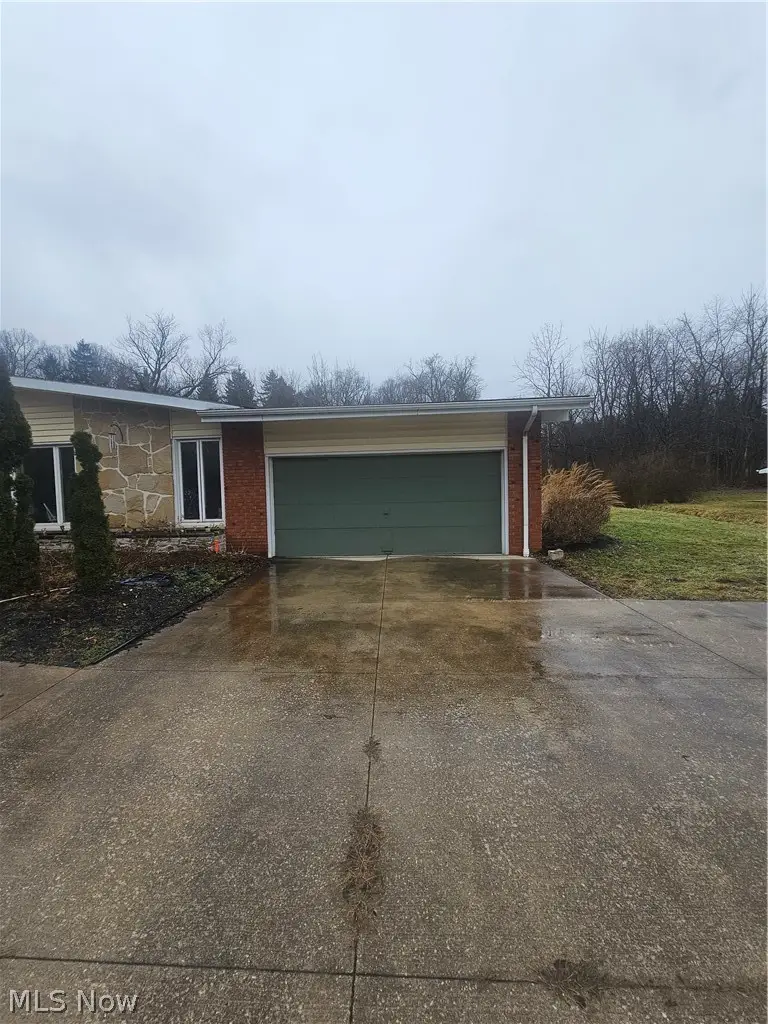 3750 Maplecrest Road, Woodmere, OH 44122 - #3