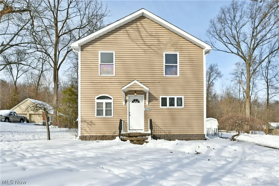 3109 Woodbine Se Avenue, Warren, OH 44484 - Image #1