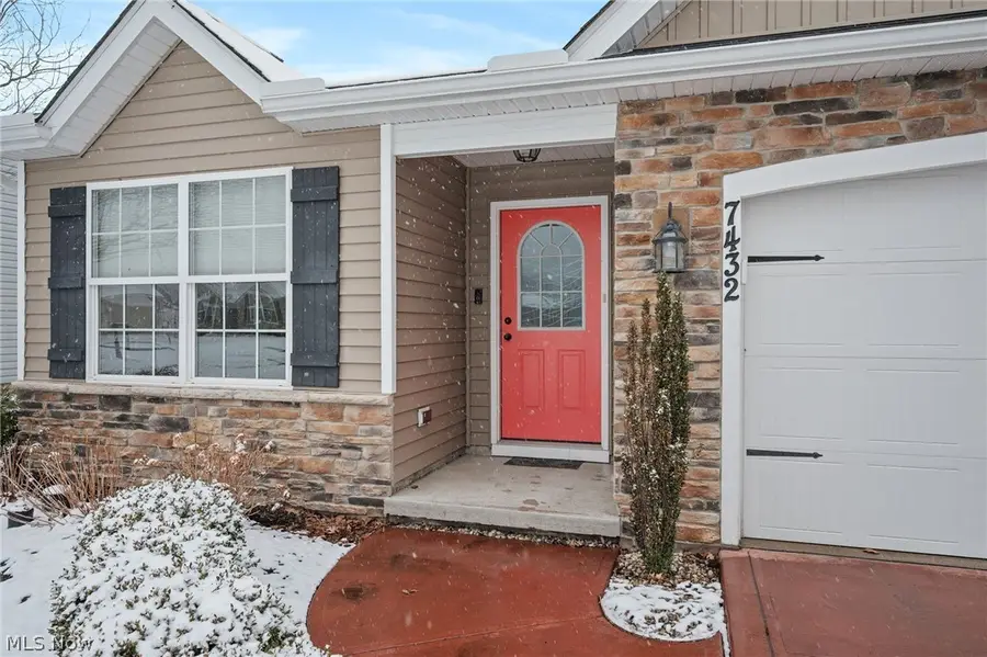 7432 Presley Avenue, Mentor, OH 44060 - #2