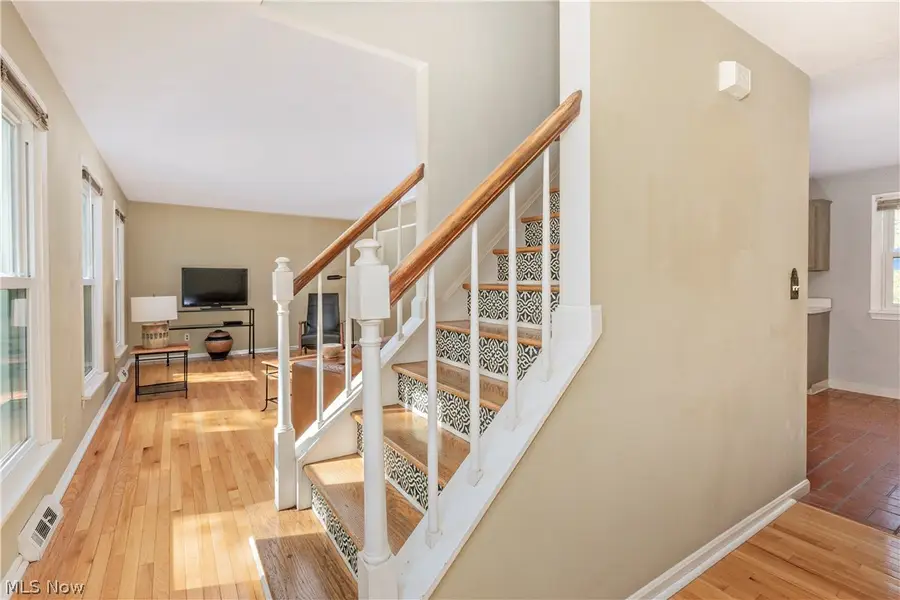 75 Maple Hill Drive, Chagrin Falls, OH 44022 - #2