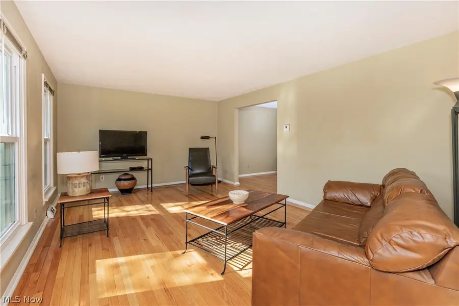 75 Maple Hill Drive, Chagrin Falls, OH 44022 - #3