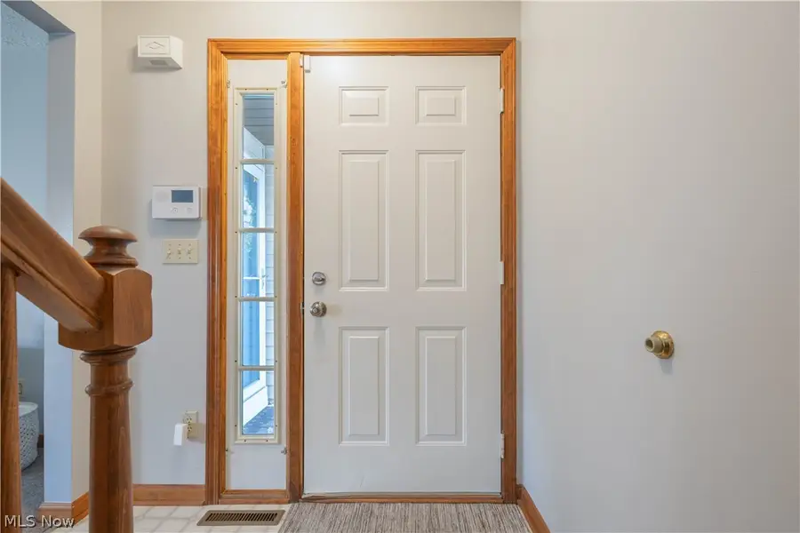 5727 Gateway Lane #1203, Brook Park, OH 44142 - Image #3