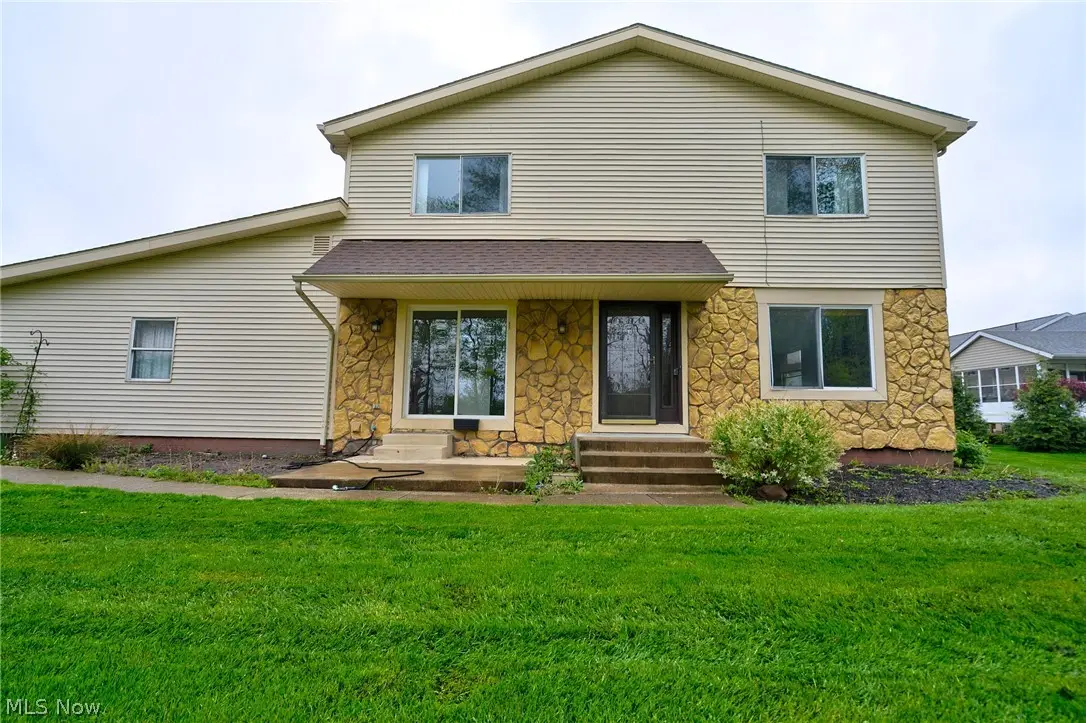 378 Deepwood Drive, Wadsworth, OH 44281 - #1