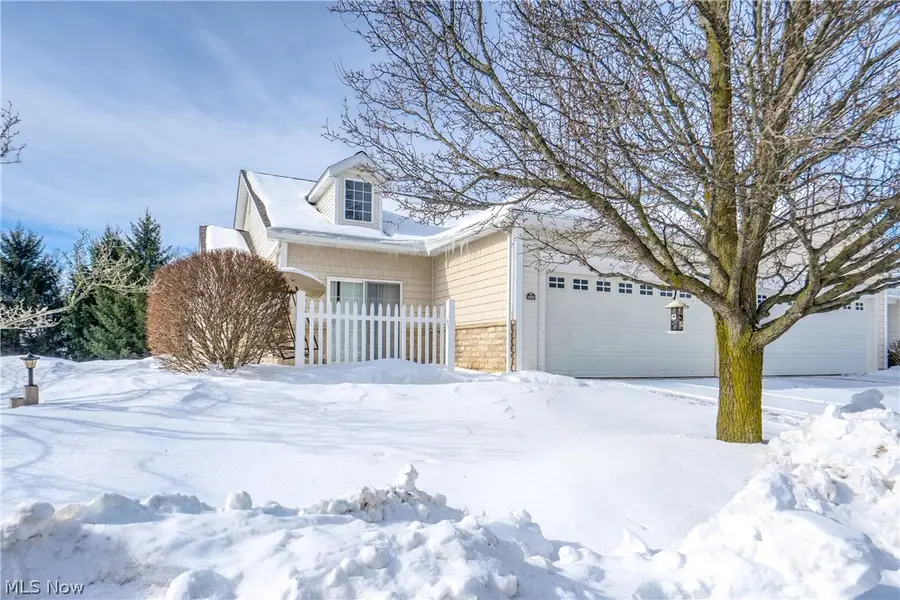 4325 Greenway Trail Nw Street, Massillon, OH 44647 - Image #2