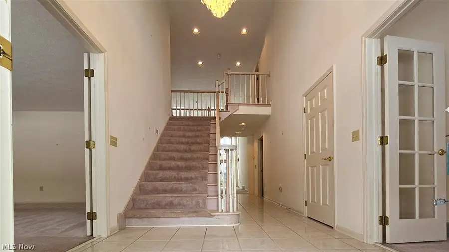 371 Nantucket Drive, Avon Lake, OH 44012 - Image #2