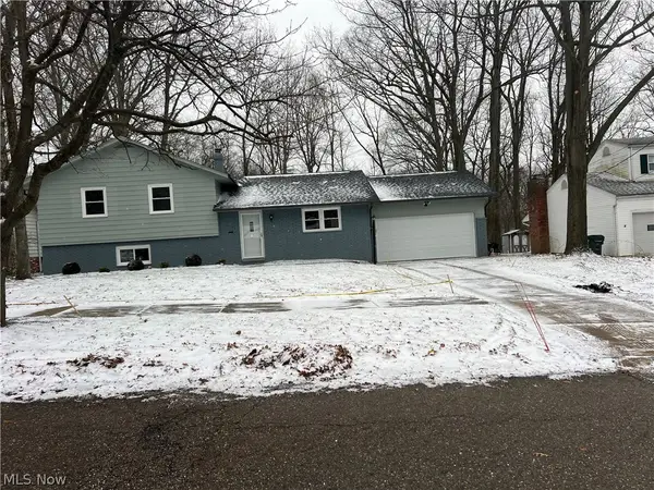 851 Wellmon Street, Bedford, OH 44146