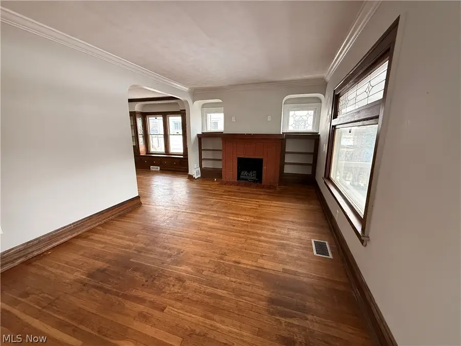 10201 Robinson Avenue, Garfield Heights, OH 44125 - #3