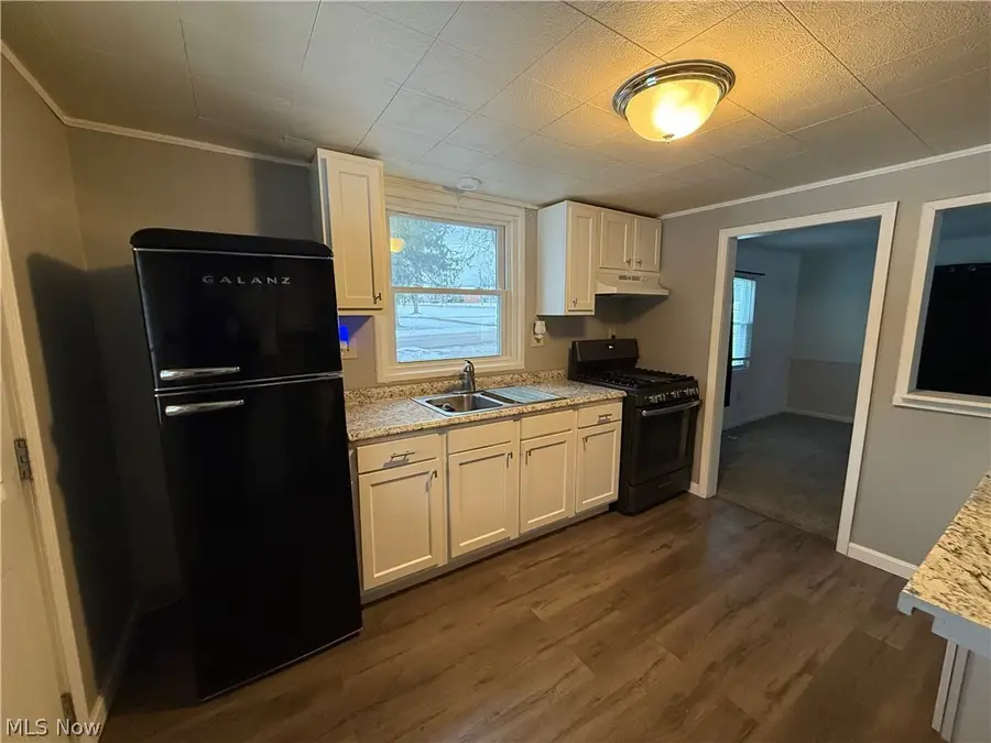 3785 S Cleveland Massillon Road, Norton, OH 44203 - #3