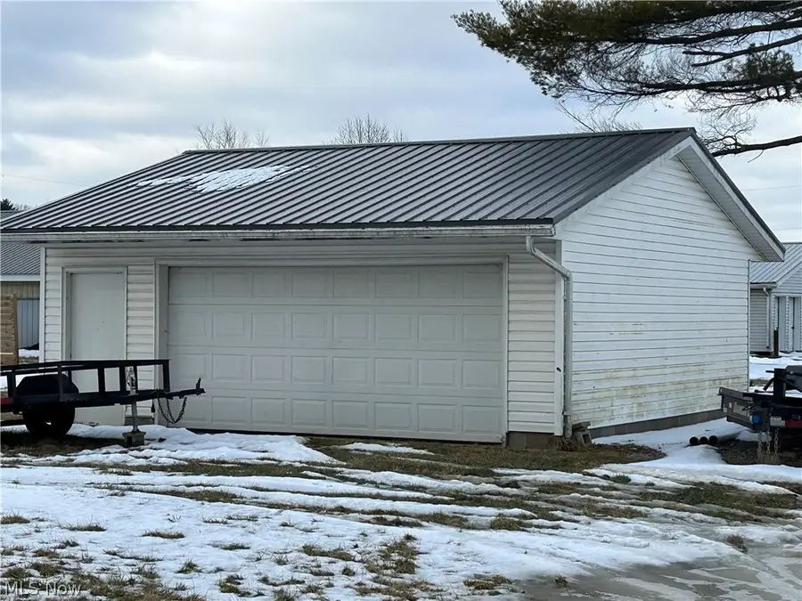 3965 Frazeysburg Road, Zanesville, OH 43701 - #3