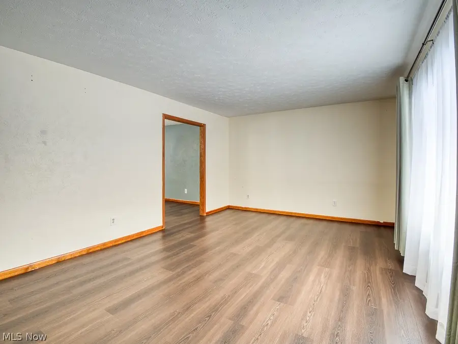 32625 Surrey Lane, Avon Lake, OH 44012 - Image #3