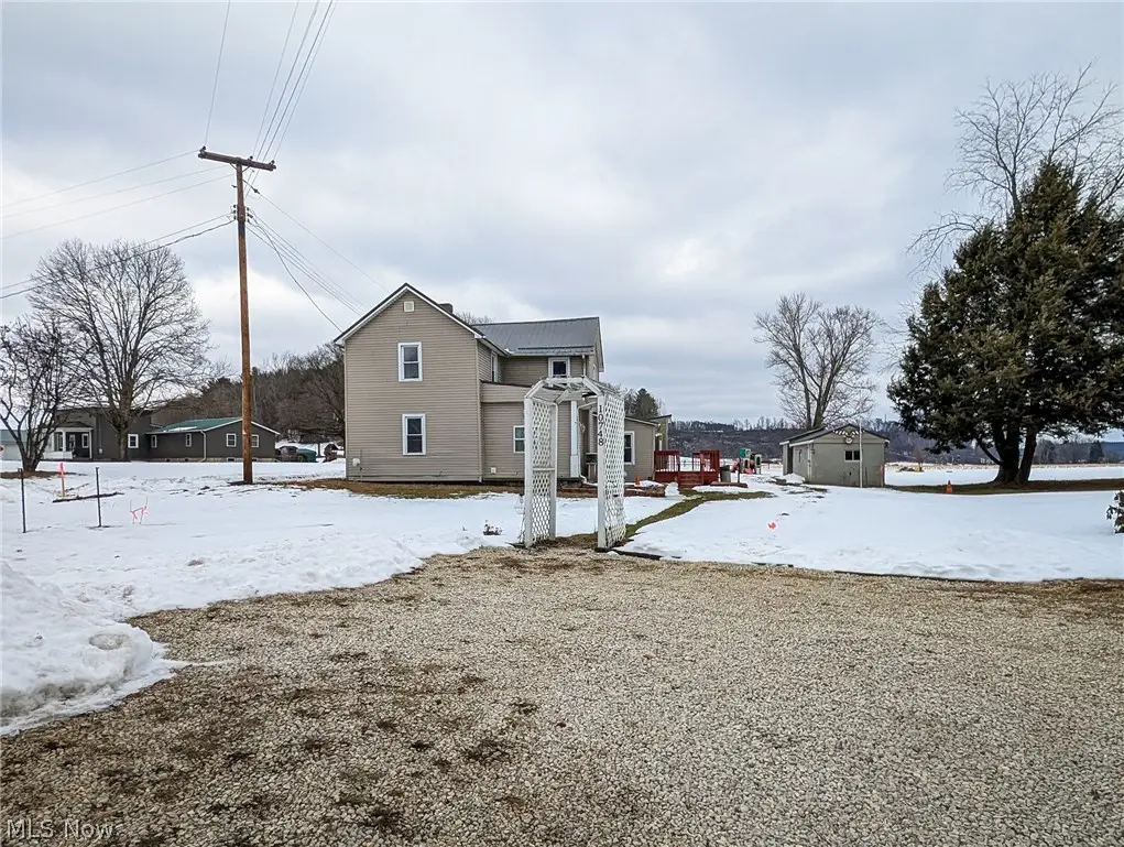 10748 State Route 258 Se, Uhrichsville, OH 44683 - #1