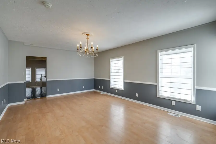 1229 Summit Drive, Mayfield Heights, OH 44124 - #3