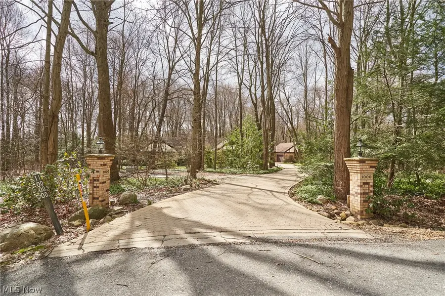 1000 Woodhaven Boulevard, Akron, OH 44333 - #3