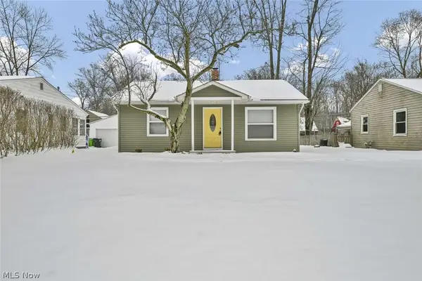 359 Dellwood Road, Avon Lake, OH 44012