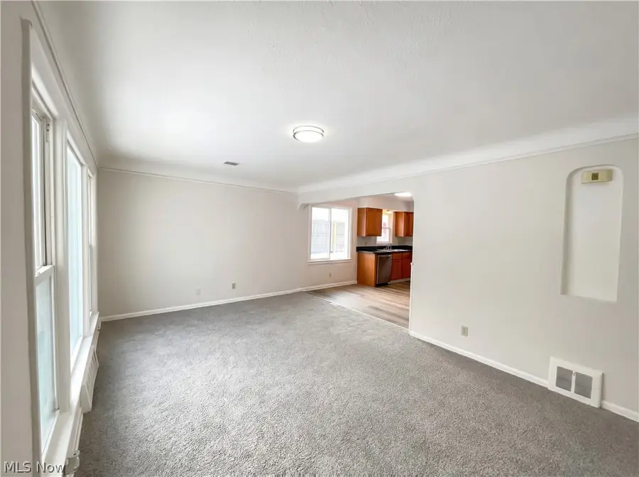 75 Greencroft Road, Bedford, OH 44146 - #3