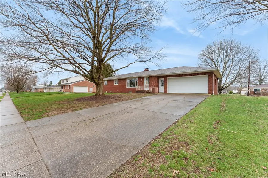 1709 Edmar Street, Louisville, OH 44641 - #2