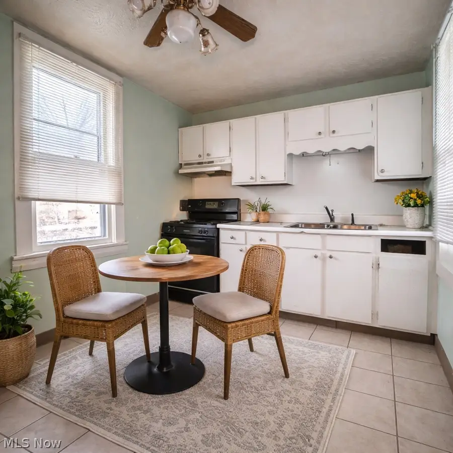 1583 Wellington Avenue, Youngstown, OH 44509 - #3