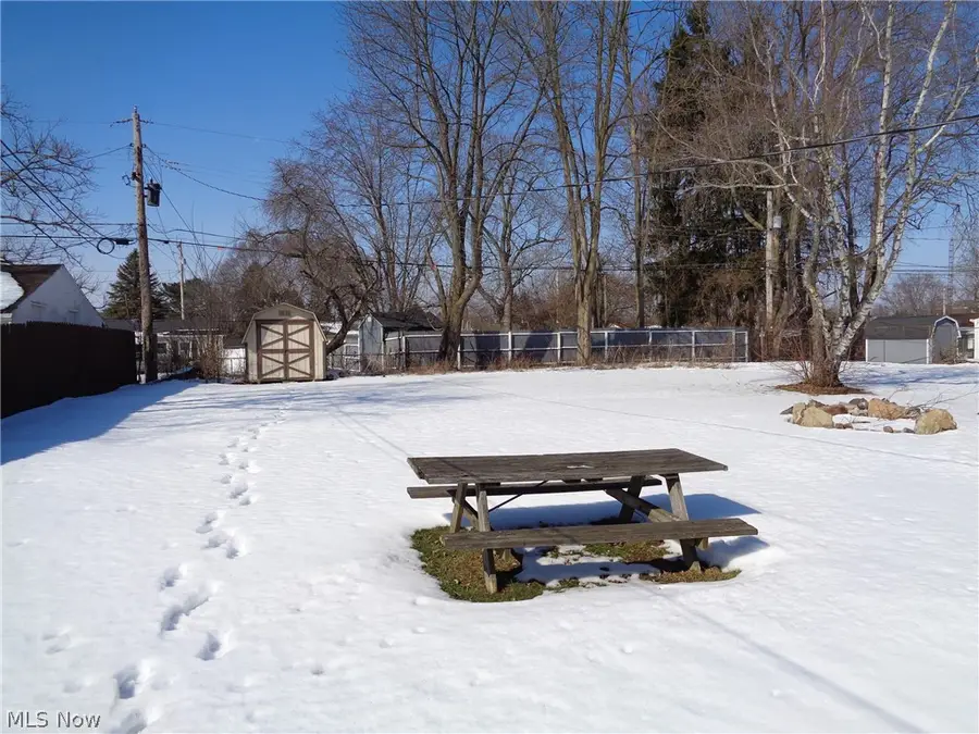 3843 Roosevelt Ne Avenue, Canton, OH 44705 - #3