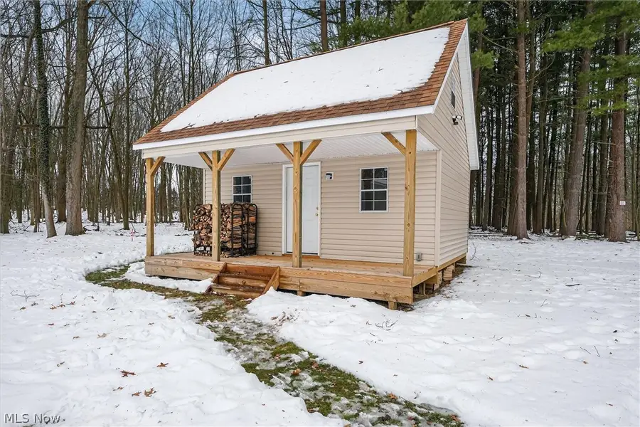 4586 Everhart Drive, Green, OH 44720 - #3