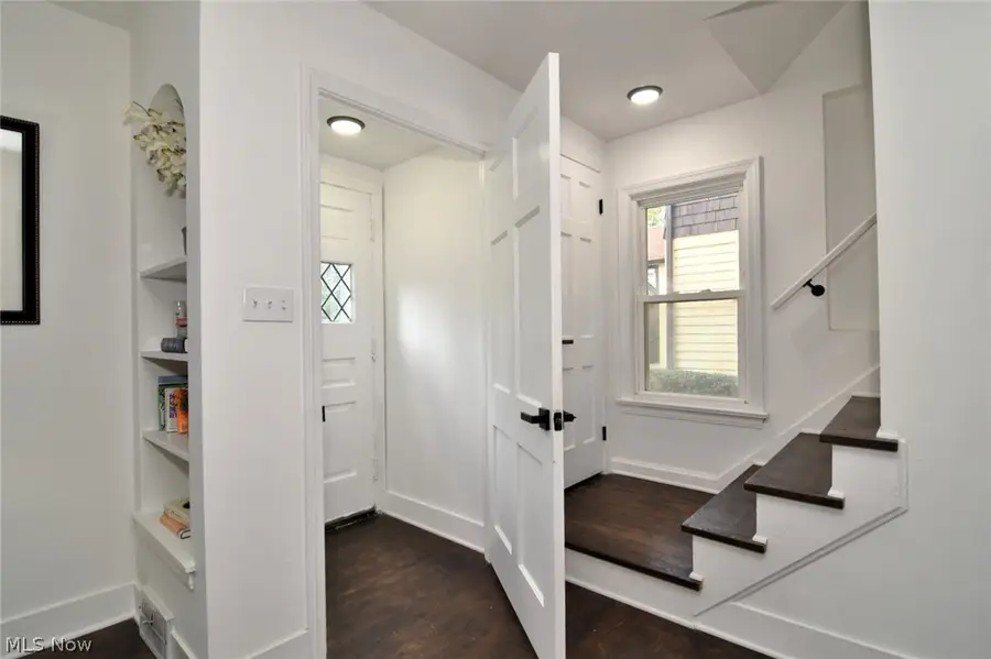 2203 Brockway Road, University Heights, OH 44118 - #2