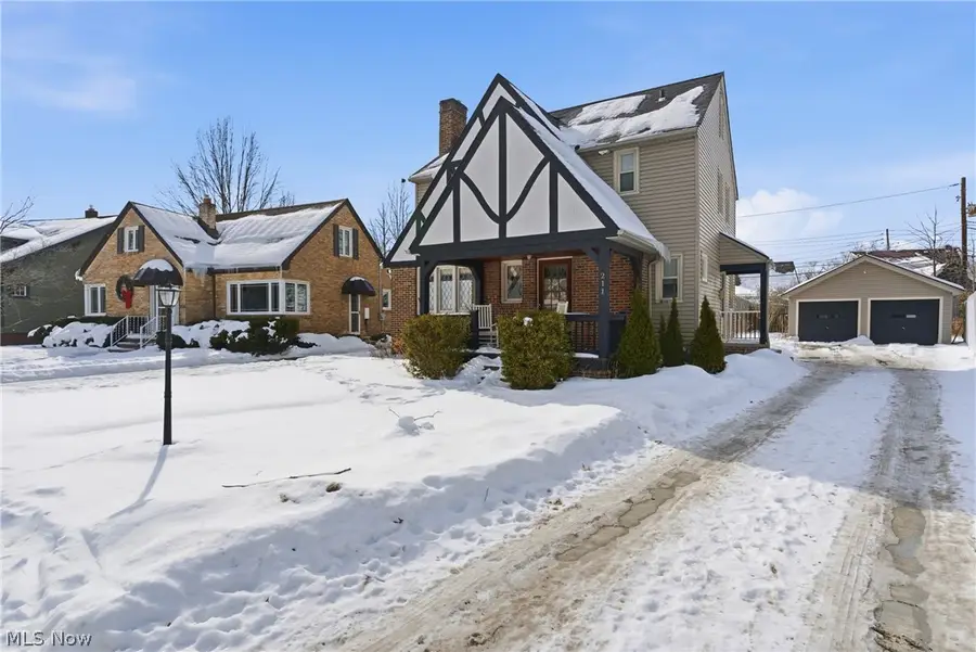 211 W Bridge Street, Berea, OH 44017 - #3