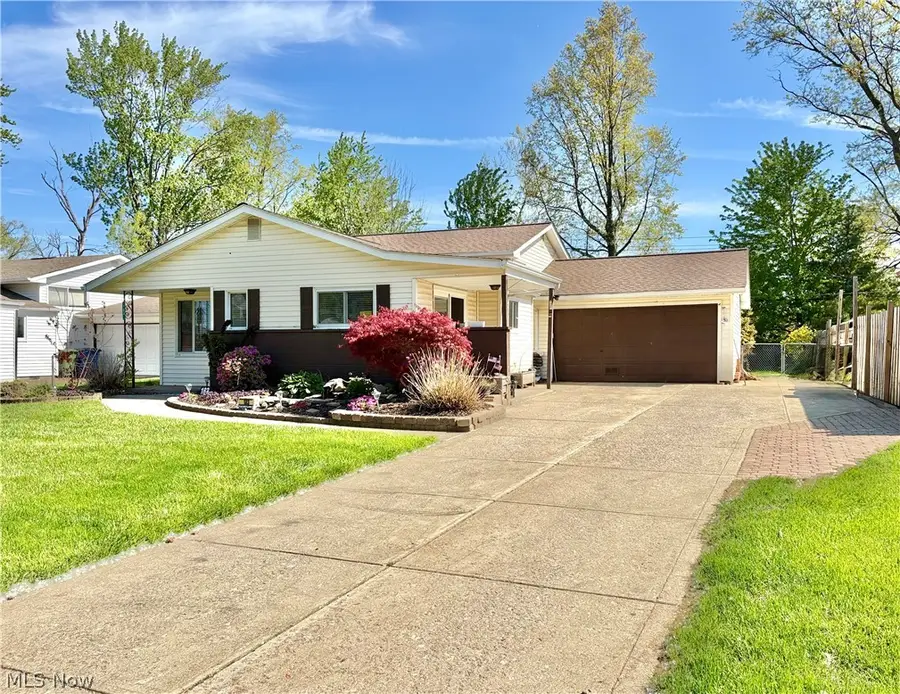 183 E Overlook Drive, Eastlake, OH 44095 - #2