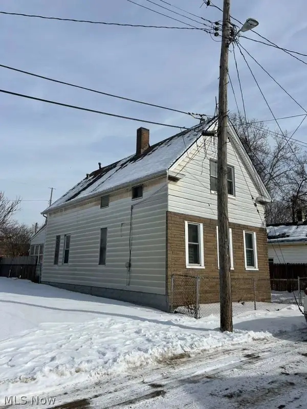 5415 Caleb Court, Cleveland, OH 44127