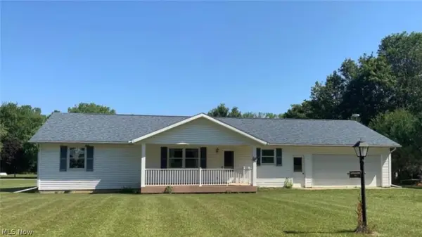 410 Sweet Valley Lane, Kelleys Island, OH 43438