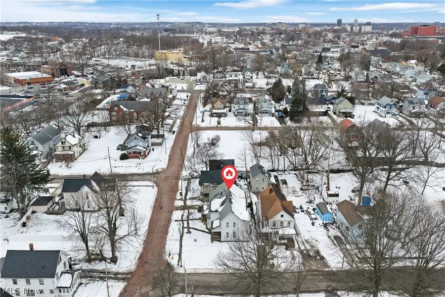 124 Roswell Street, Akron, OH 44305 - #3