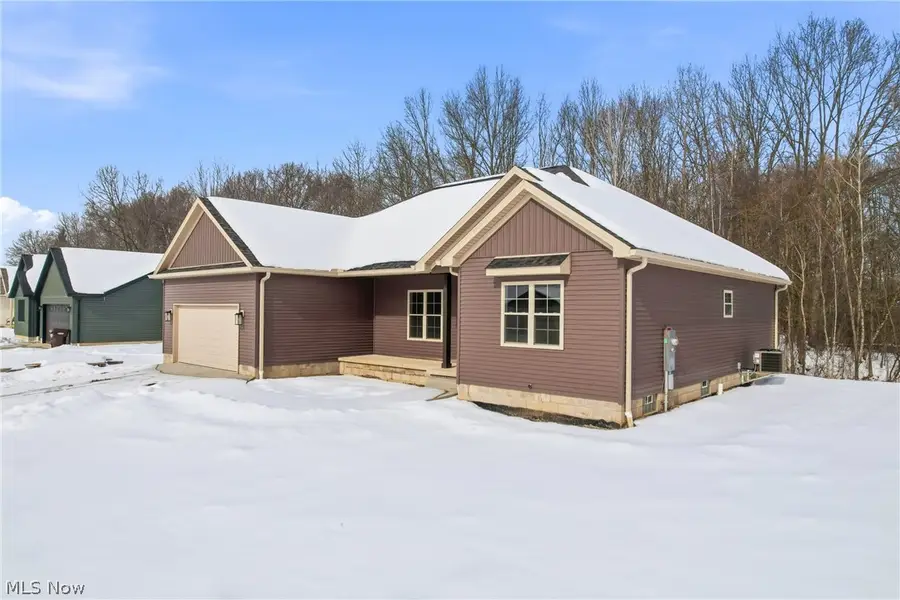 2310 Wilshire Drive, Cortland, OH 44410 - #2