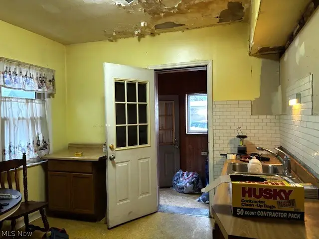 4009 Hyde Avenue, Cleveland, OH 44109 - #3