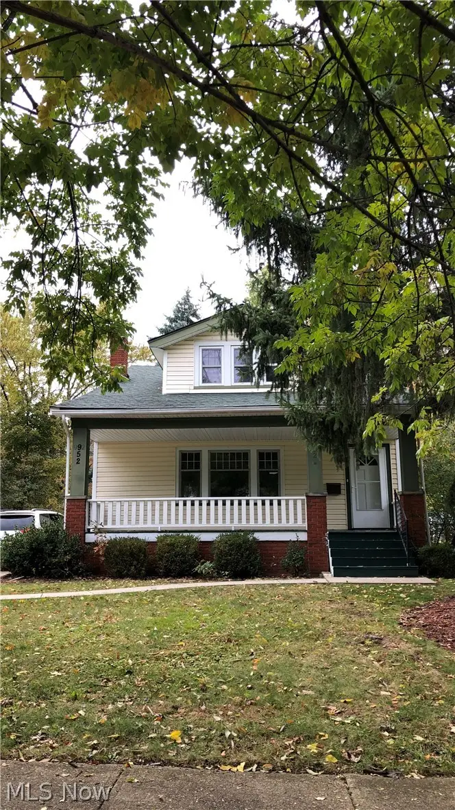 952 Oxford Road, Cleveland Heights, OH 44121 - #2