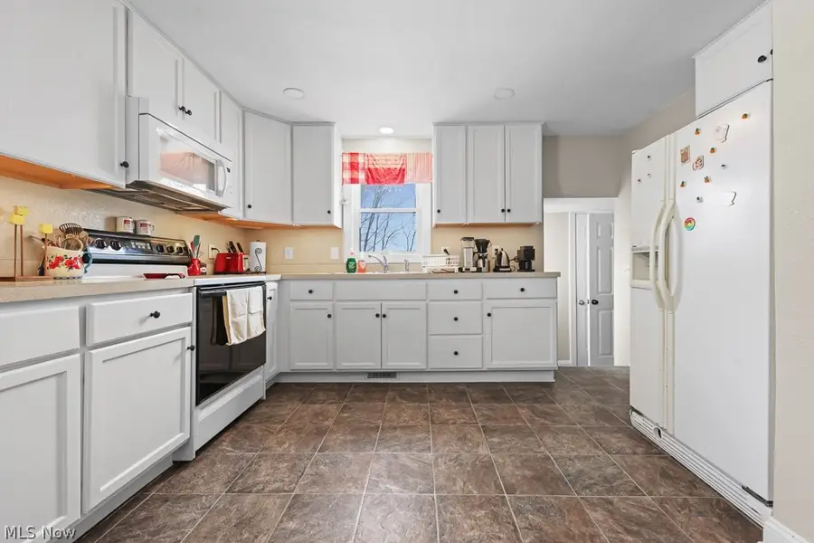 5019 Union Ne Avenue, Homeworth, OH 44634 - #3