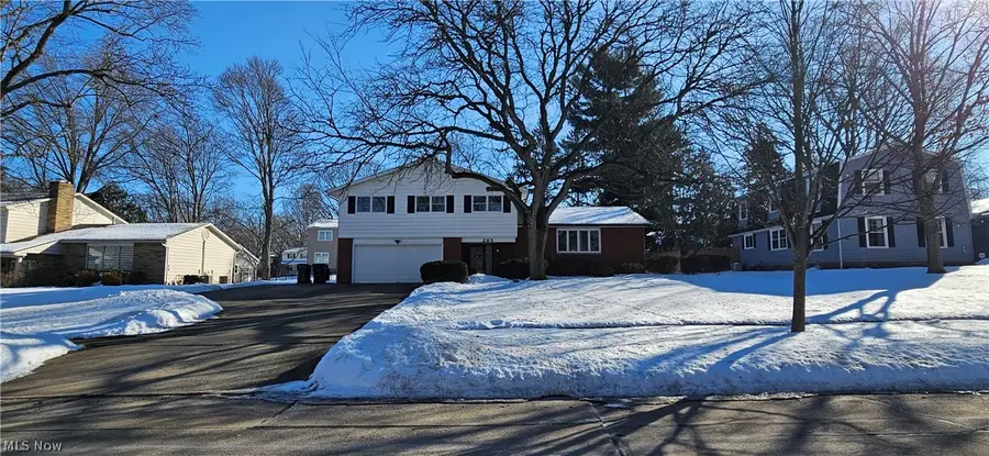 285 Tanglewood Trail, Wadsworth, OH 44281 - #2