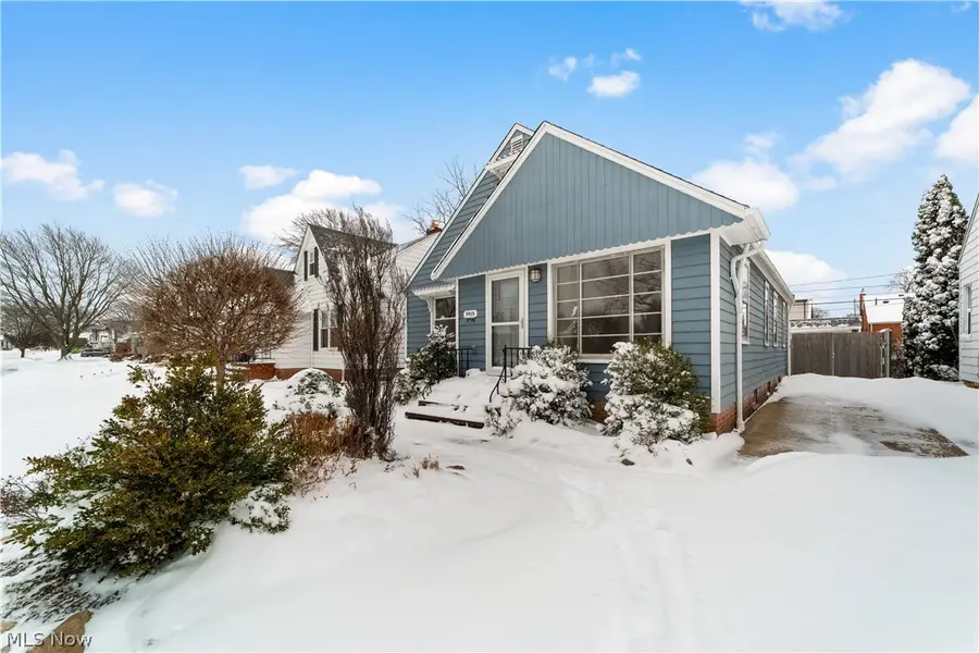 7915 Renwood Drive, Parma, OH 44129 - #2