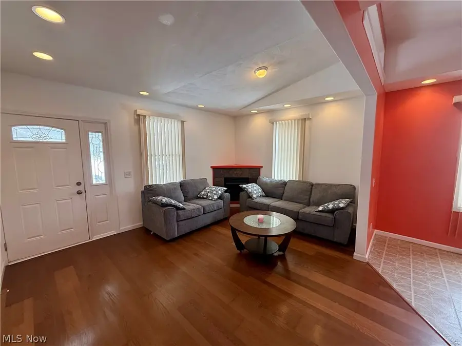 527 Raccoon, Austintown, OH 44515 - #2