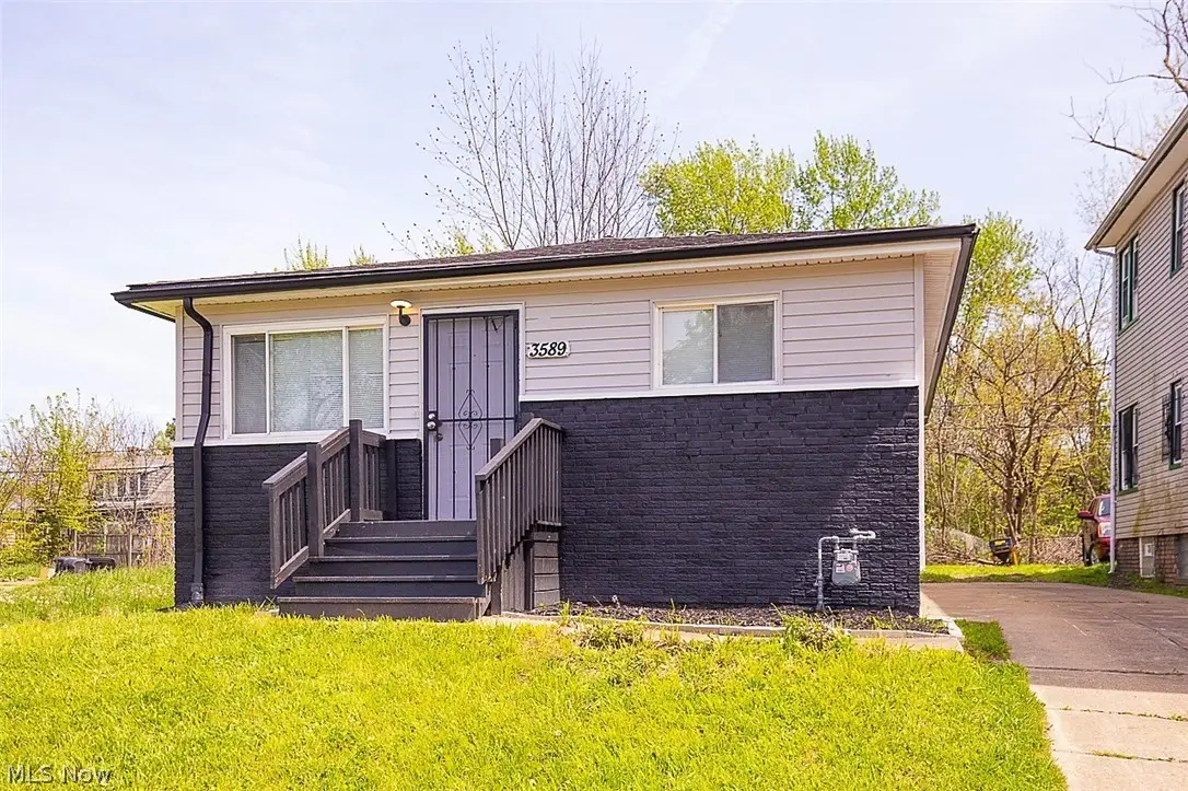 3589 E 118th Street, Cleveland, OH 44105 - #1