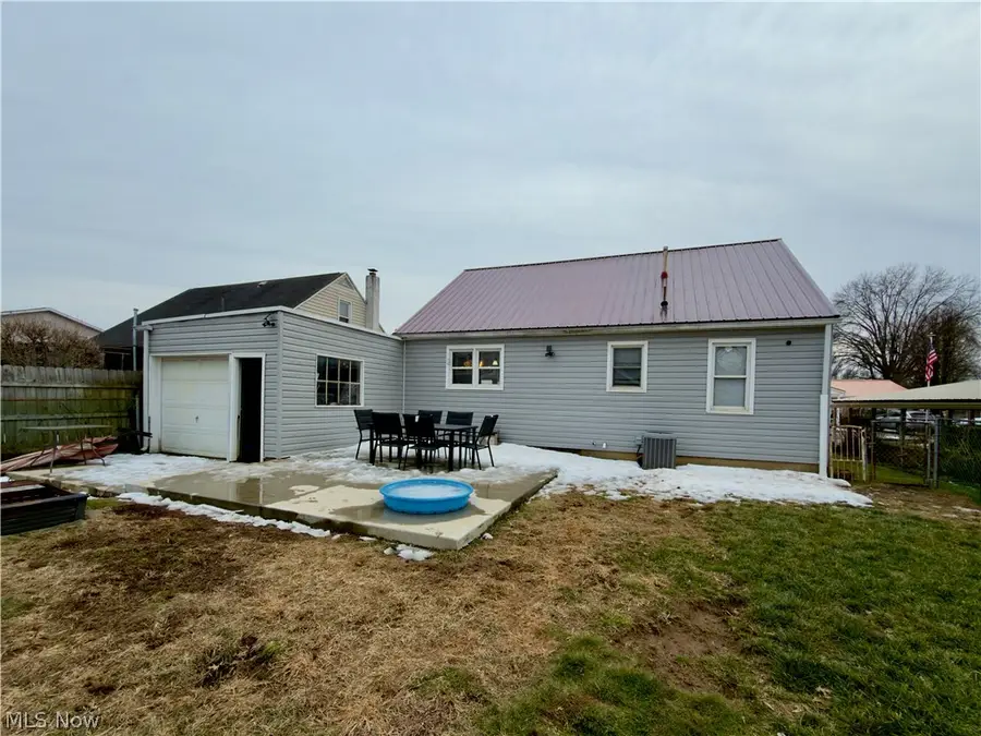 205 40th Street, Vienna, WV 26105 - #2