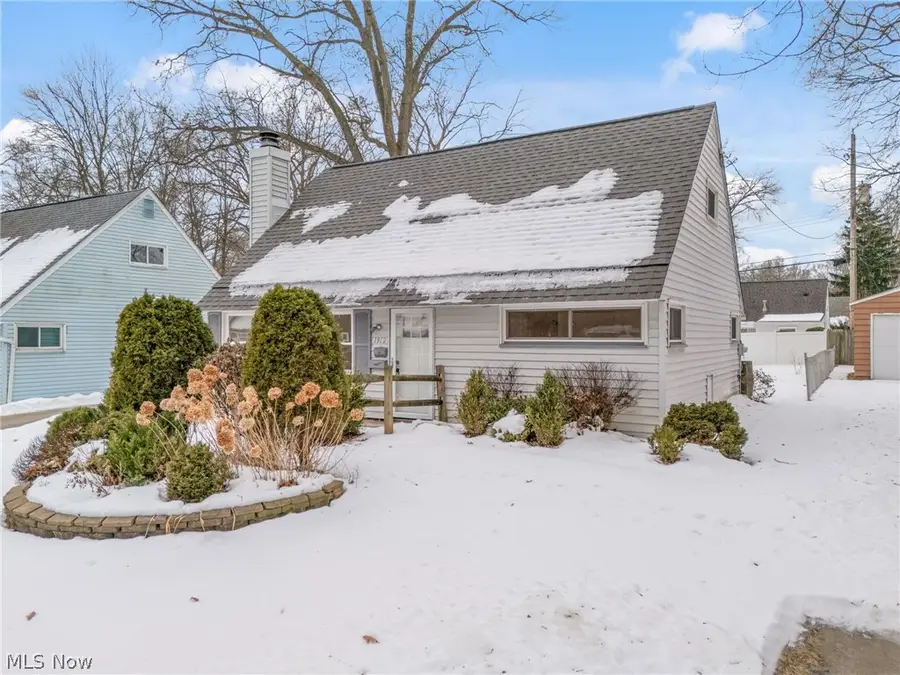 1912 Hanover Street, Cuyahoga Falls, OH 44221 - #2