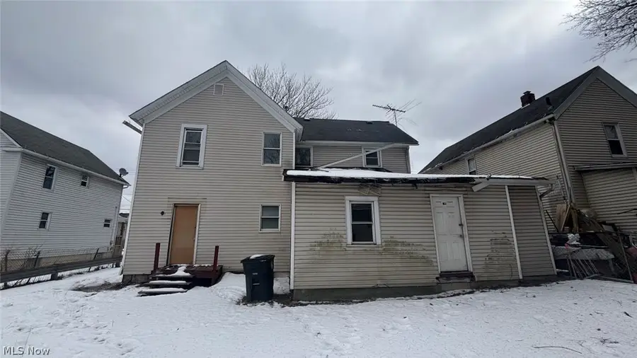 756 Brown Street, Akron, OH 44311 - #3