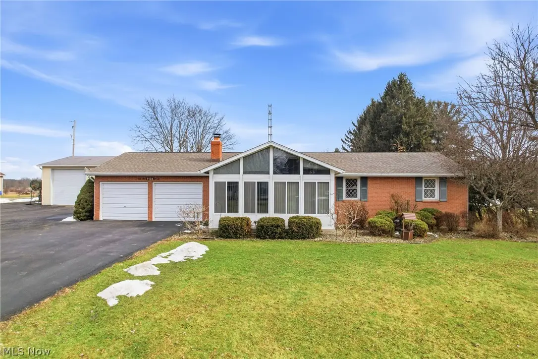 9106 Moulin Ne Avenue, Alliance, OH 44601 - #1