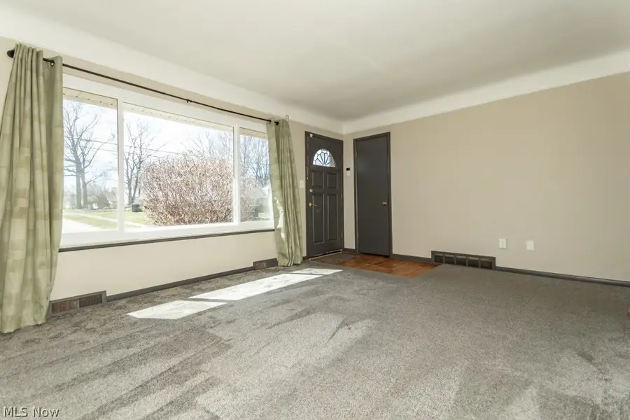 1726 Braeburn Park Drive, Euclid, OH 44117 - #3