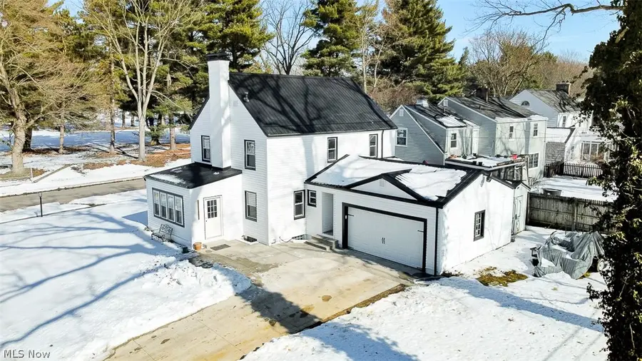 1040 Thorndale Drive, Akron, OH 44320 - #3