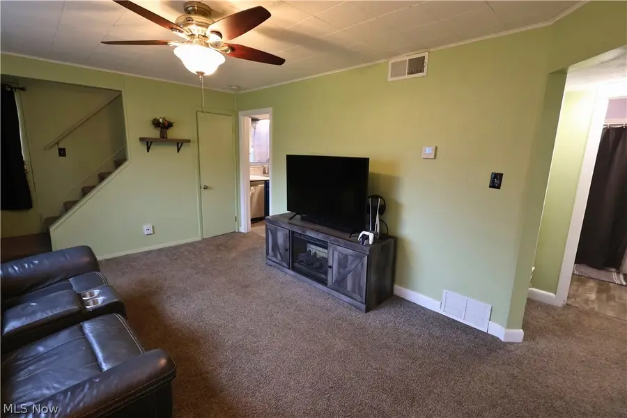 842 Grant Avenue, Cuyahoga Falls, OH 44221 - #2