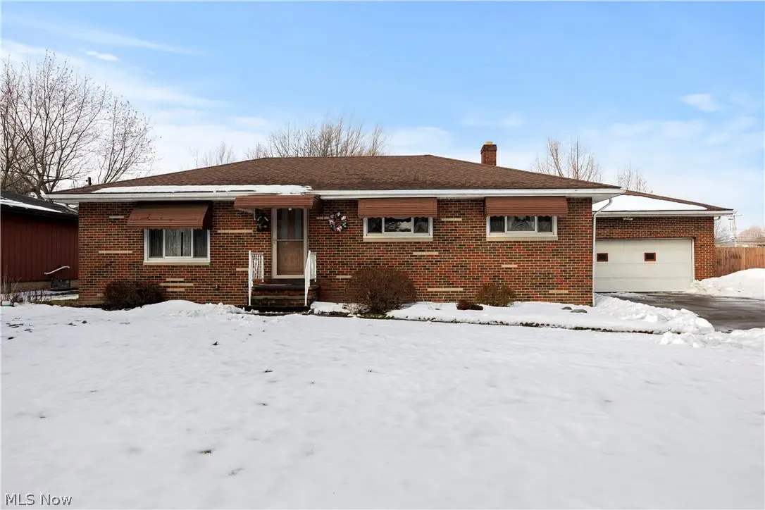 9242 W 130th Street, Strongsville, OH 44136 - #1