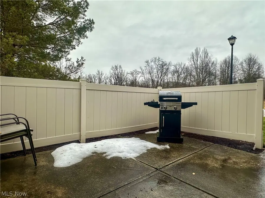 404 River Glen Ne Drive, Warren, OH 44484 - #3