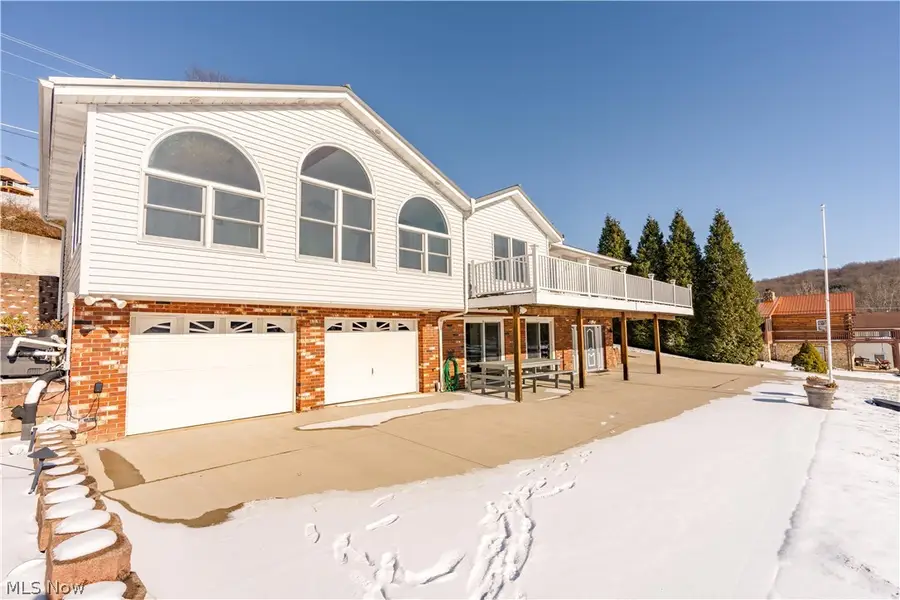 382 E Mohawk Drive, Malvern, OH 44644 - #3