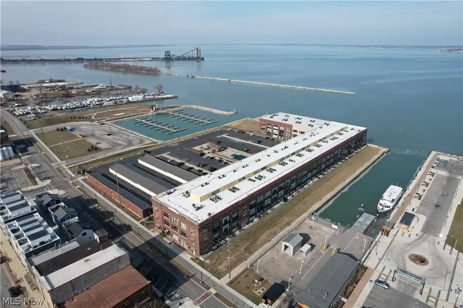 401 W Shoreline Drive #136, Sandusky, OH 44870 - #3