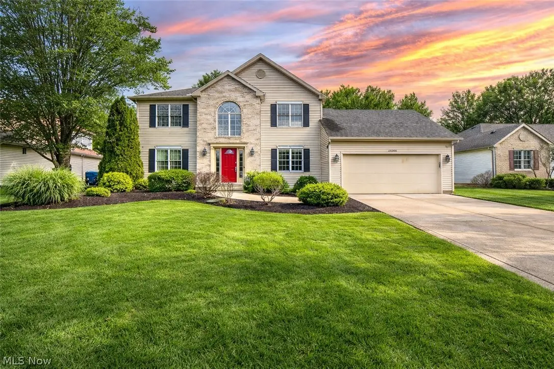 28580 Glen Hollow Lane, Olmsted, OH 44138 - #1