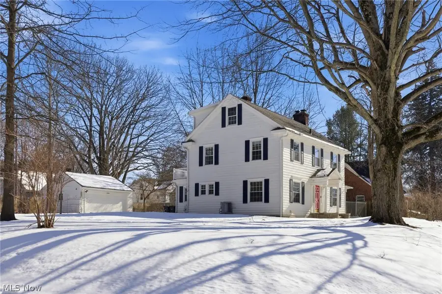 621 Greenwood Avenue, Akron, OH 44320 - #3